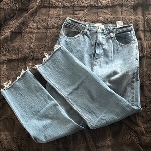 Abercrombie 90’s Straight Jean